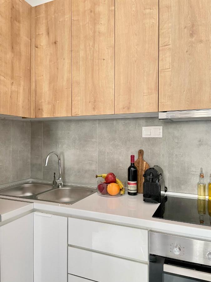 Domus City Apartment With Wonderful Balcony Thessaloníki Exteriör bild